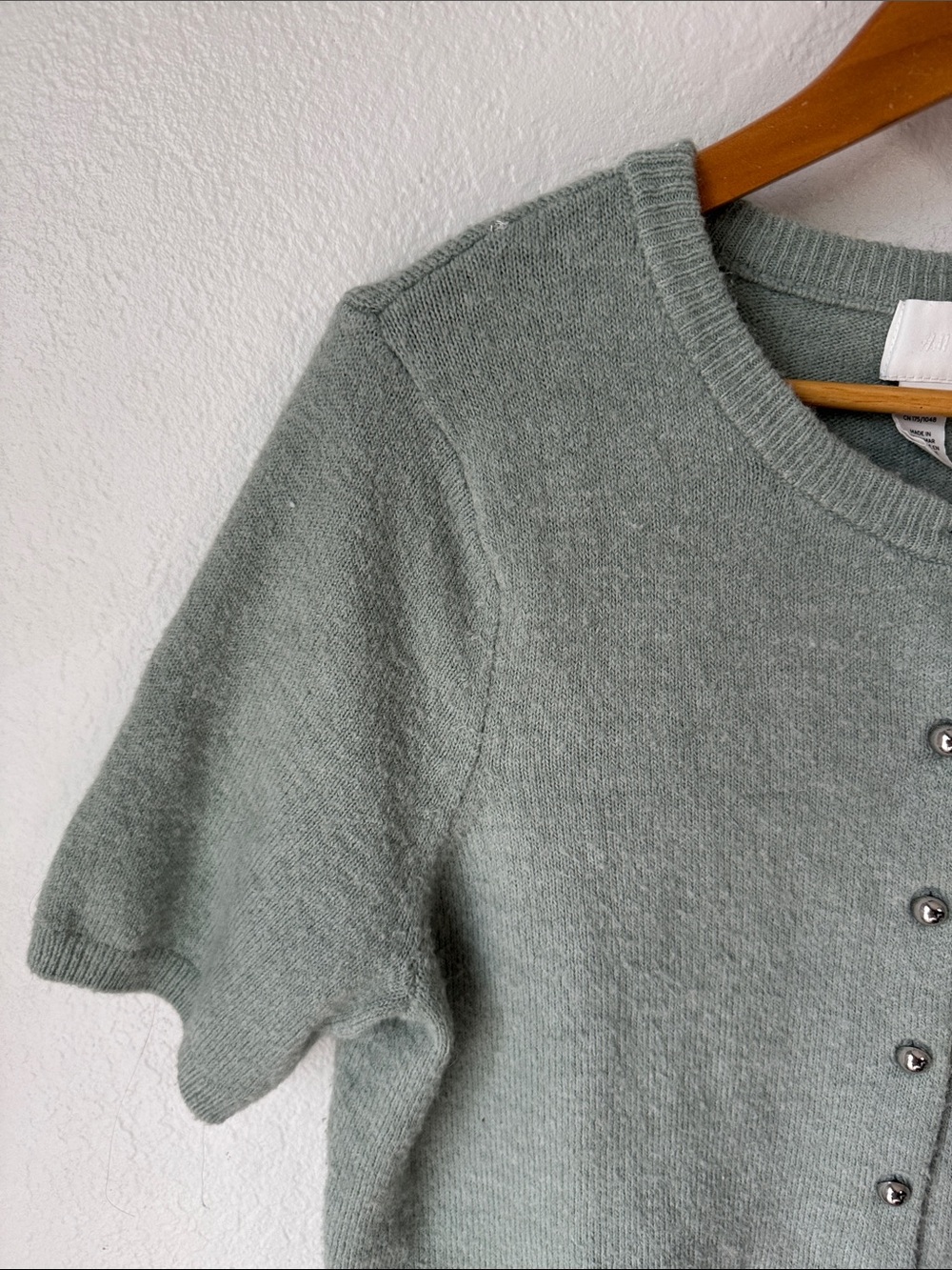 H&M Short Sleeve Cardi - Picture 2 of 5